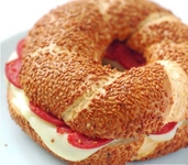 Sucuklu Simit Tarifi ve Malzemeleri